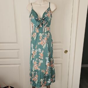 Unbranded Beautiful Midi Dress Front Slit, Tie-up Bust in green floral satin
